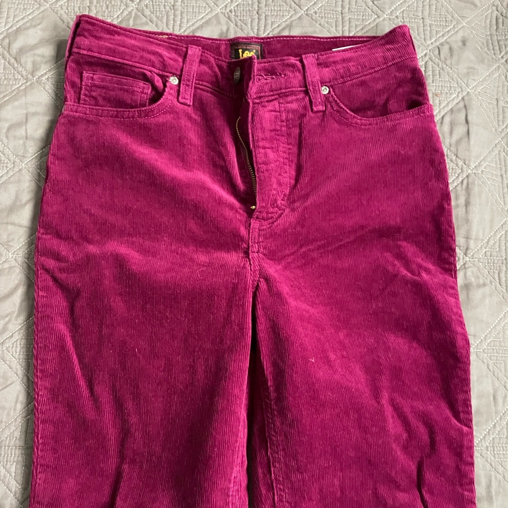 Lee flare corduroys. Never worn.